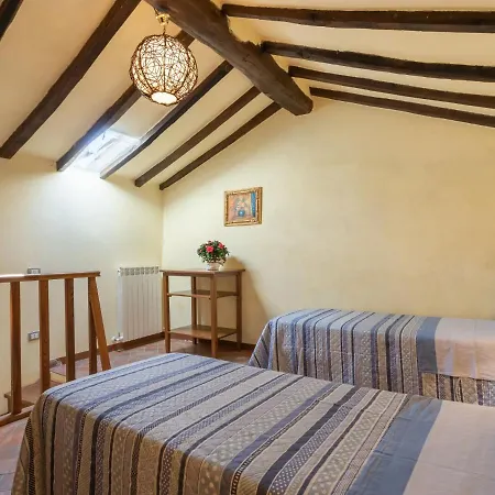 Casa vacanze Locazione Turistica La Vittoria - CRT250